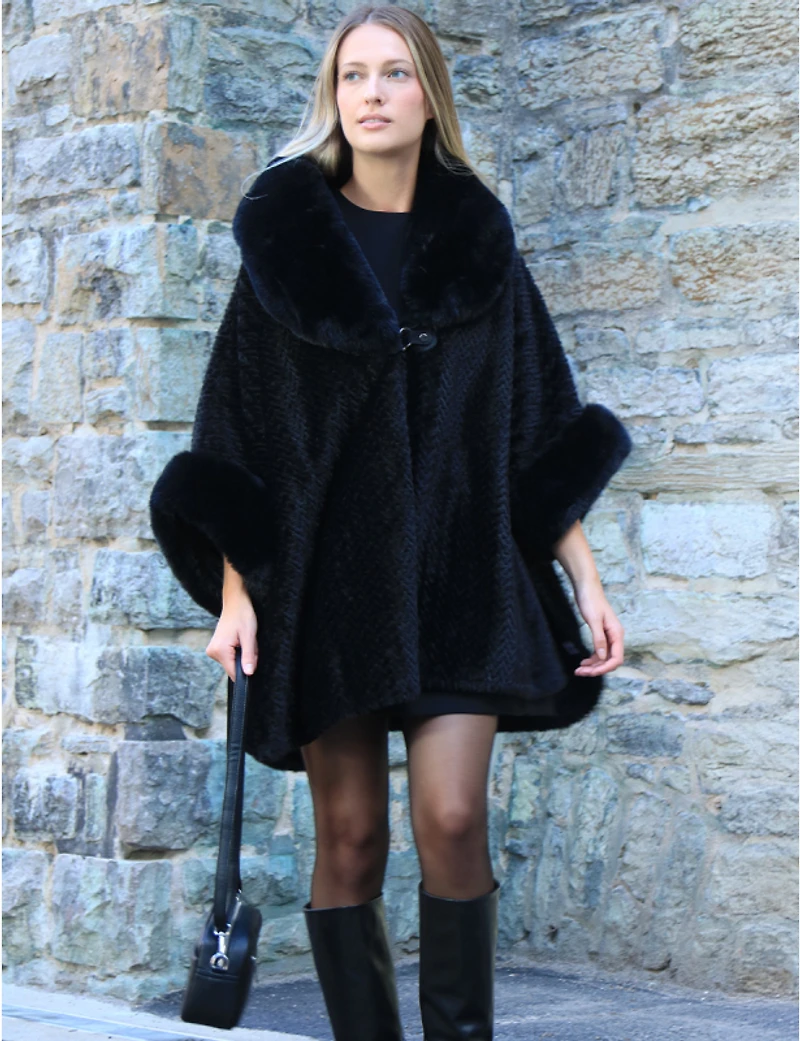 Cape châle chevron et fausse fourrure – Offres Black Friday