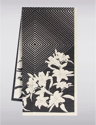 Manteaux Manteaux | La maison du manteau au Québec Foulard Oblong Réversible à Franges avec Patchwork & D’Imprimés Floraux