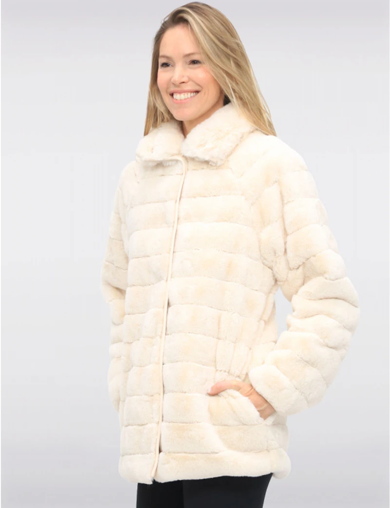 Manteau Réversible Vegan Doux en Fausse Fourrure & Lisse À Coupe Droite Par Saki