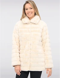 Manteau Réversible Vegan Doux en Fausse Fourrure & Lisse À Coupe Droite Par Saki