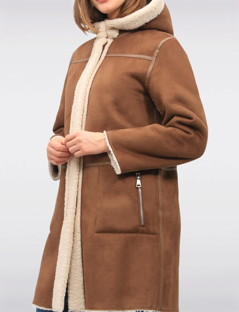 Manteau Réversible À Capuche en Faux Daim Et Sherpa Doux Par Saki