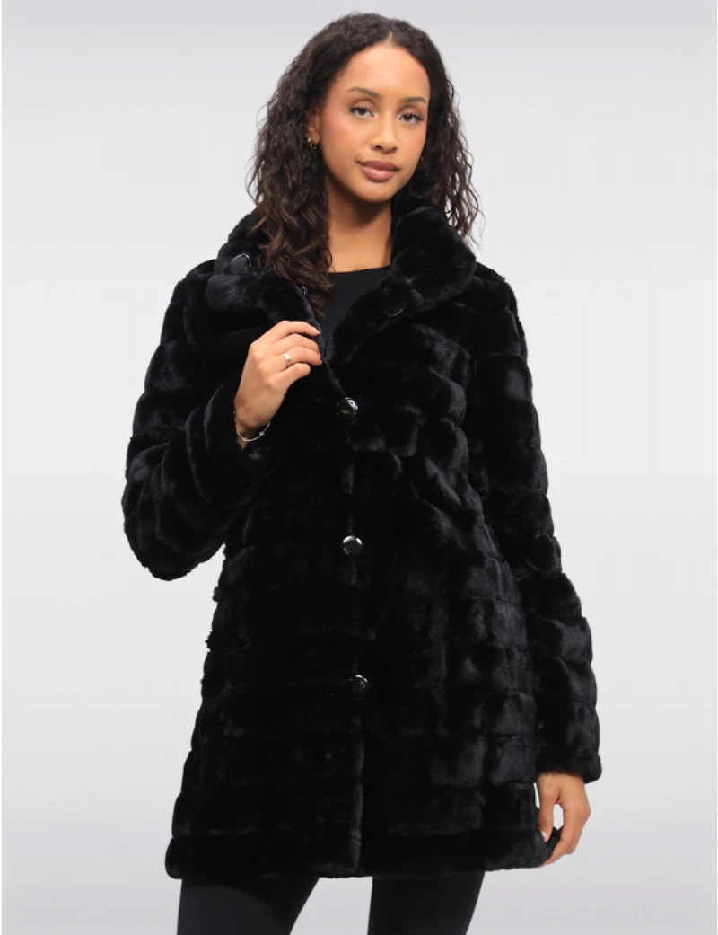 Manteau Végan Réversible en Fausse Fourrure Avec Fermeture À Boutons Par Saki