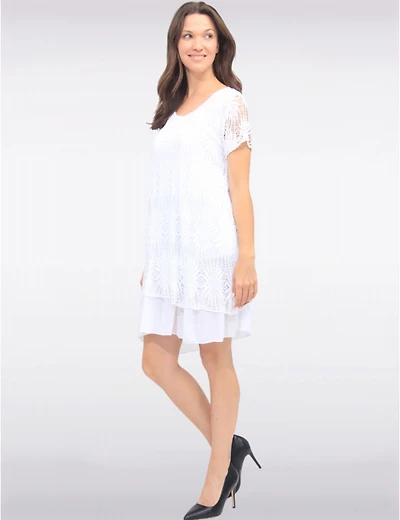 Manteaux | La maison du manteau au Québec Robe Étagée En Tricot Crocheté Avec Manches Courtes Par Froccella.