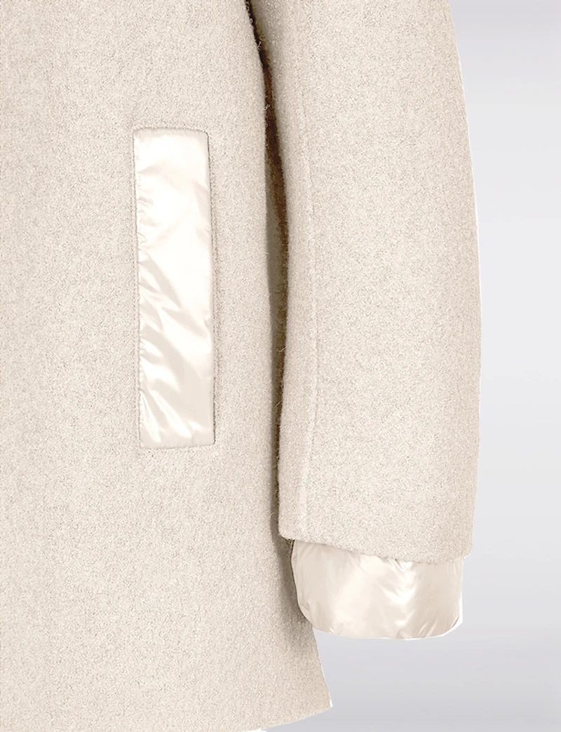 Manteaux | La maison du Manteau au Québec Chic en Bouclé Avec Doublure Et Bordures Matelassées Par Geox Respira