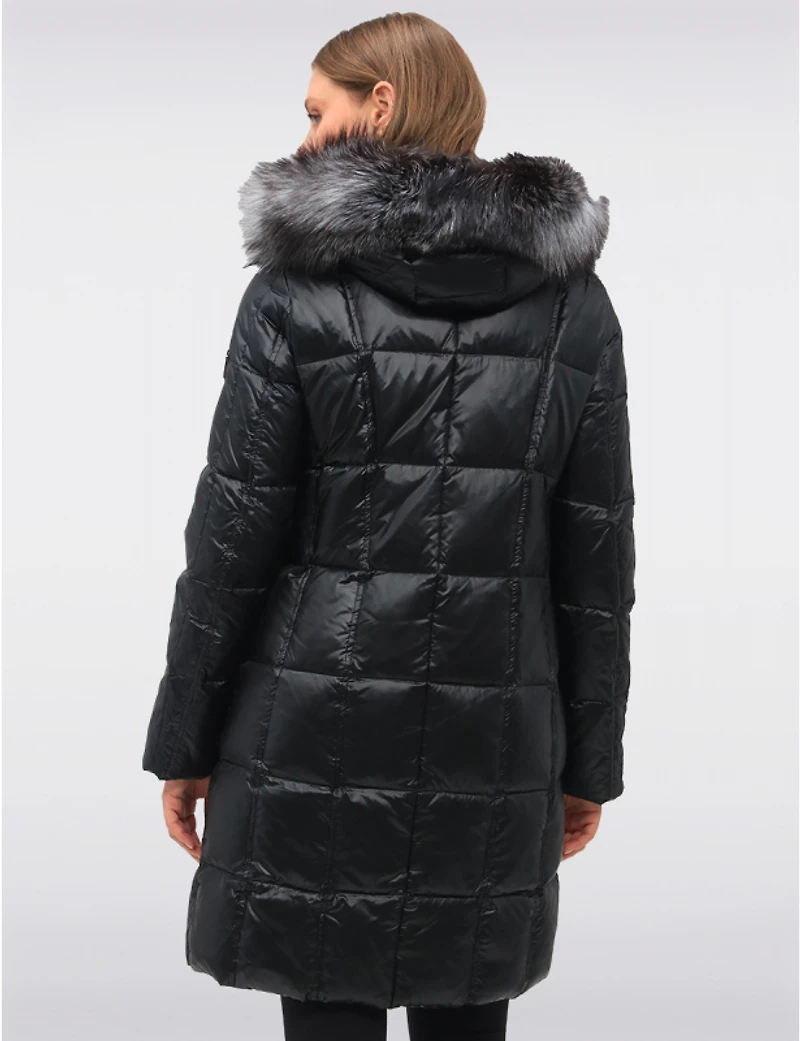 Manteaux | La maison du Manteau au Québec Beatrice Matelassé Ciré À Capuche Bordée De Fourrure Véritable Par Sokos