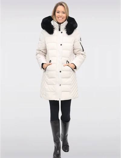 Manteau Doudoune Eco-Duvet Cire Avec Capuchon & Fourrure Vegan Amovible par Saki