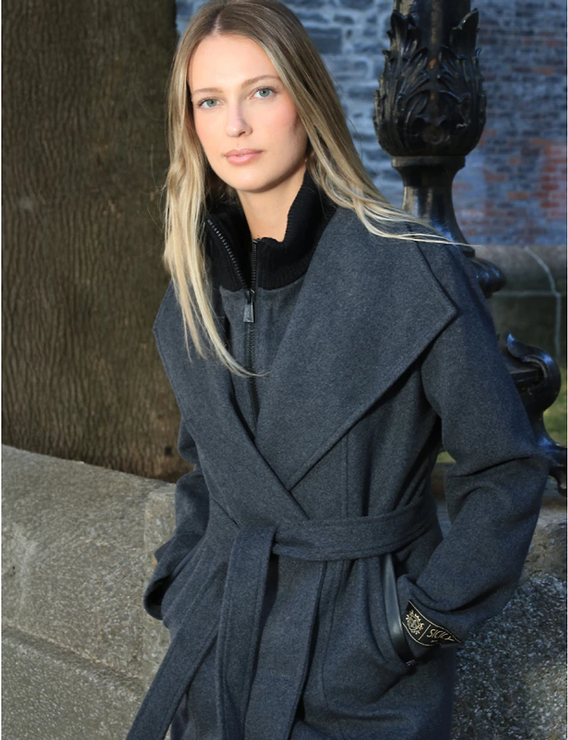 Manteau Long en Mélange de Laine à Col Revers Plastron & Ceinture par Sicily