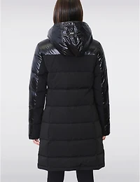 Manteau Elegant Matelassé Cintré en Duvet avec Capuche Attache?e par Sicily