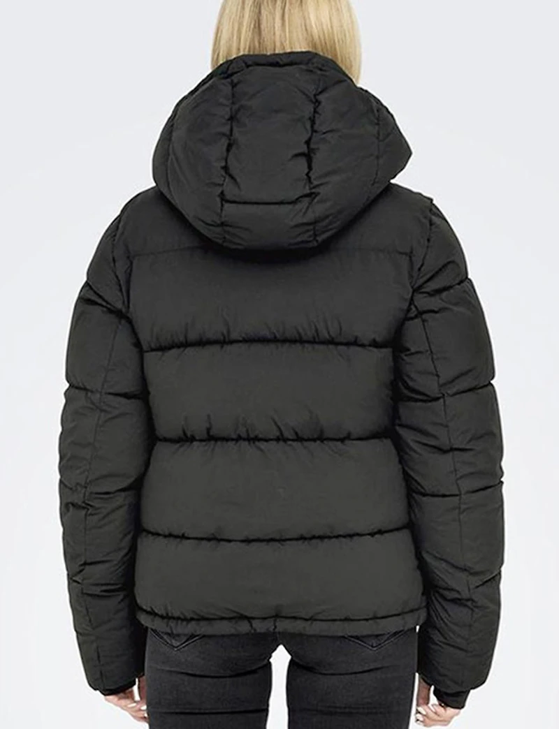 Manteaux | La maison du manteau au Québec Doudoune Arctique Court En Eco-Duvet avec Capuche par Only