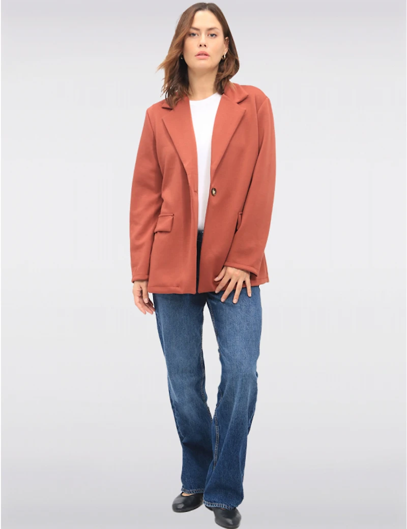 Manteaux Manteaux | La maison du manteau au Québec Blazer à Coupe Ajustée Revers Cranté & Poches à Rabat Décoratives par Froccella