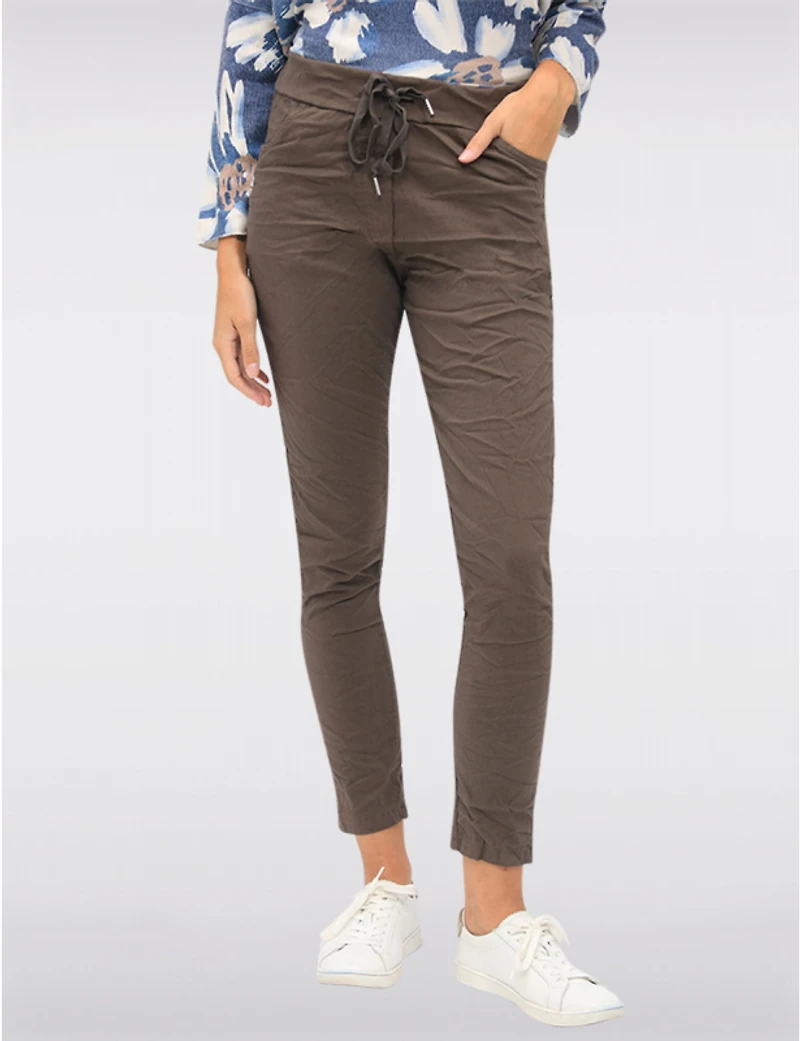 Manteaux | La maison du manteau au Québec Pantalon Froissé à 4-Poches Coupe Ajustée et Taille Elastique par Froccella