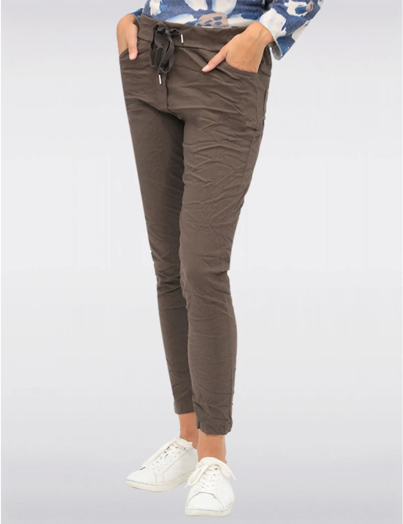 Manteaux | La maison du manteau au Québec Pantalon Froissé à 4-Poches Coupe Ajustée et Taille Elastique par Froccella