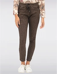 Manteaux Manteaux | La maison du manteau au Québec Pantalon Froissé Extensible à Enfiler avec Détails Dorés et Poches par Froccella