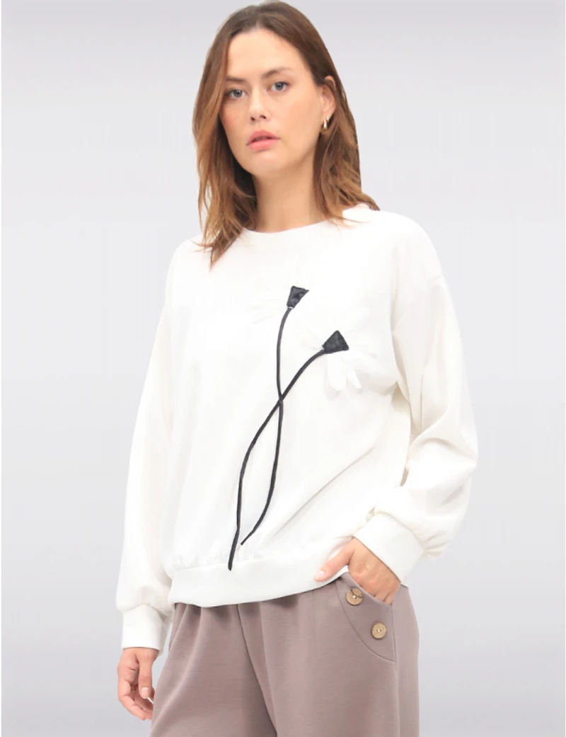 Manteaux | La maison du manteau au Québec Pull Doux en Maille avec Appliqué Floral Col Rond & Ourlet Froncé par Froccella