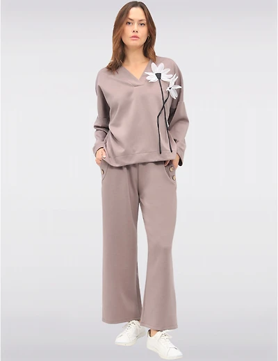 Manteaux Manteaux | La maison du manteau au Québec Pull Col V avec Appliqué Floral Fronces aux Ourlets & aux Manches par Froccella