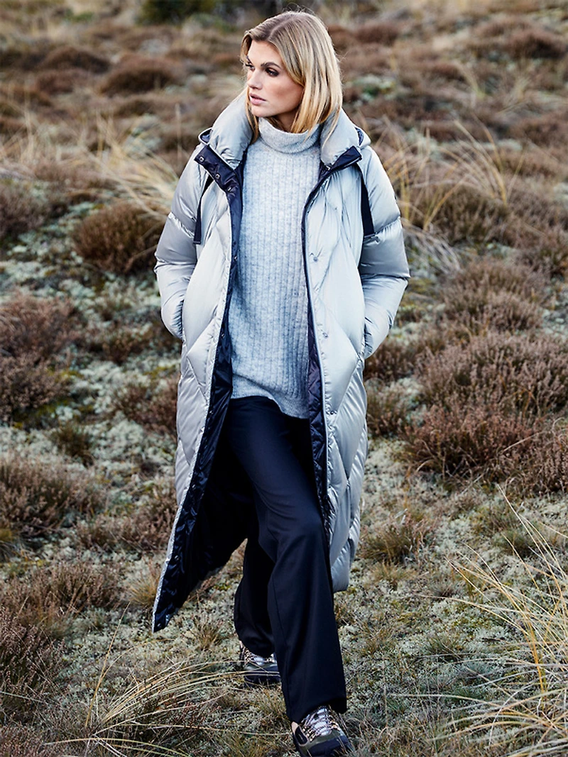 Doudoune Longue Matelassée Deux Tons Brillants À Capuche Amovible Par Frandsen