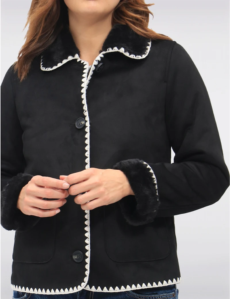 Manteaux | La maison du Manteau au Québec Court À Bordures Blanches en Fausse Suède Fourrure Par Ellen Tracy