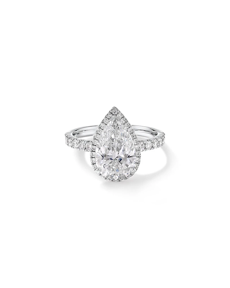 Bague de fiançailles en or blanc 18 carats avec halo de diamants taille poire de 3,60 carats