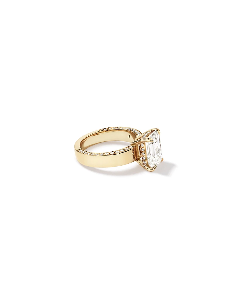 Bague de fiançailles en or jaune 18 carats avec diamant de laboratoire taille émeraude de 4,56 carats