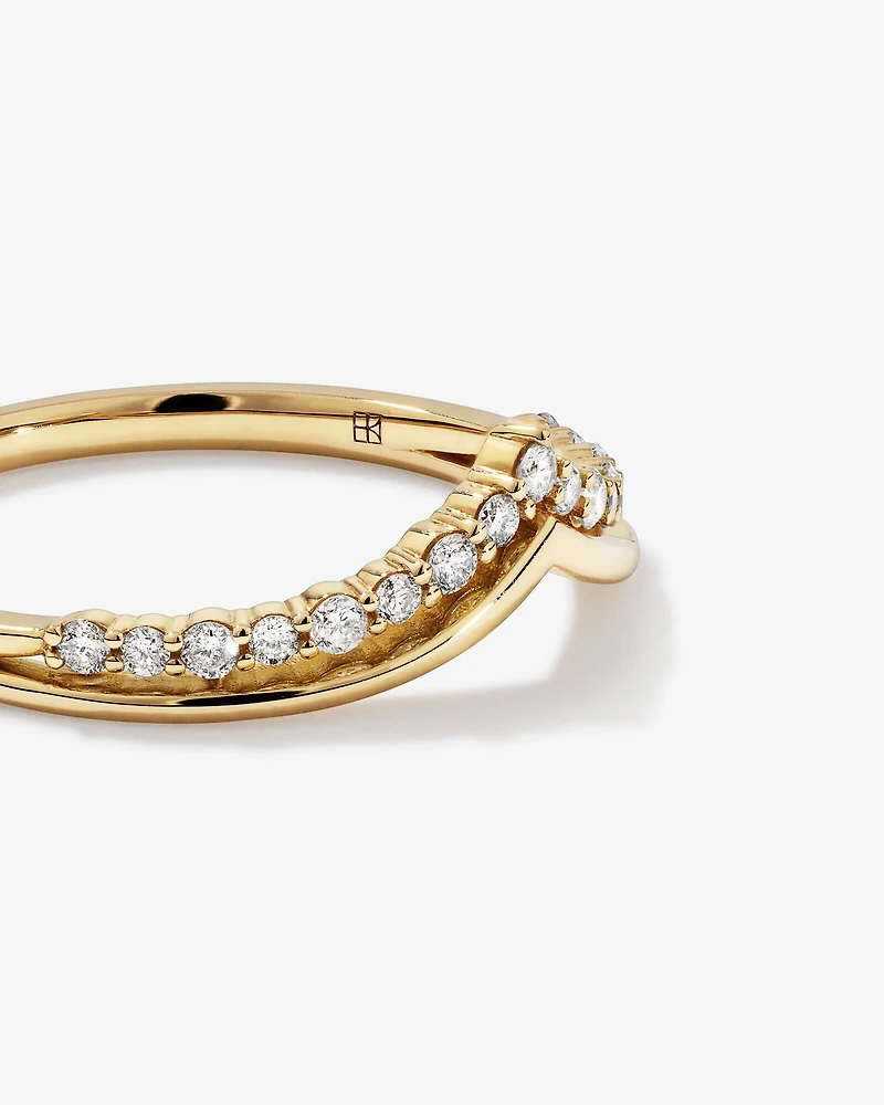 Alliance en or jaune 14 carats avec diamants de 0,18 carat et chevrons