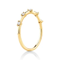 Bague sertie de diamants en or jaune 10kt