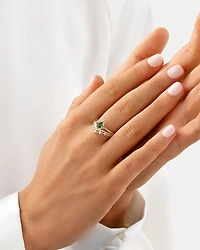 Bague en or jaune 10 K à tourmaline verte et à diamants