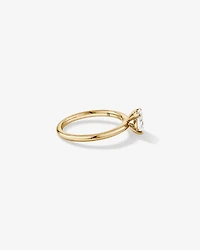 Bague de fiançailles solitaire ovale en diamant cultivé en laboratoire TW de 0,70 carat en or jaune 14 carats