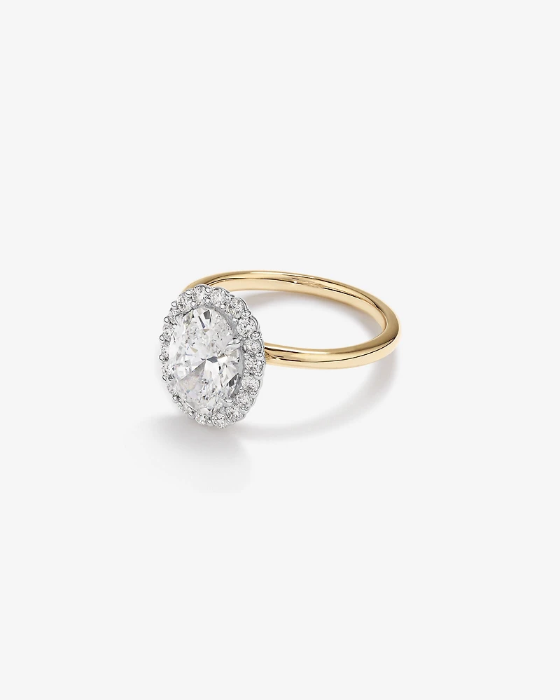Bague de fiançailles halo de 2,34 carat TW avec diamant de laboratoire taille ovale en or jaune et blanc 14 carats