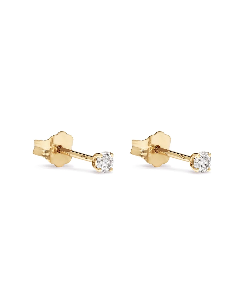 0,15 Carat TW Boucles d'oreilles puces solitaires rondes brillantes en or jaune 10kt