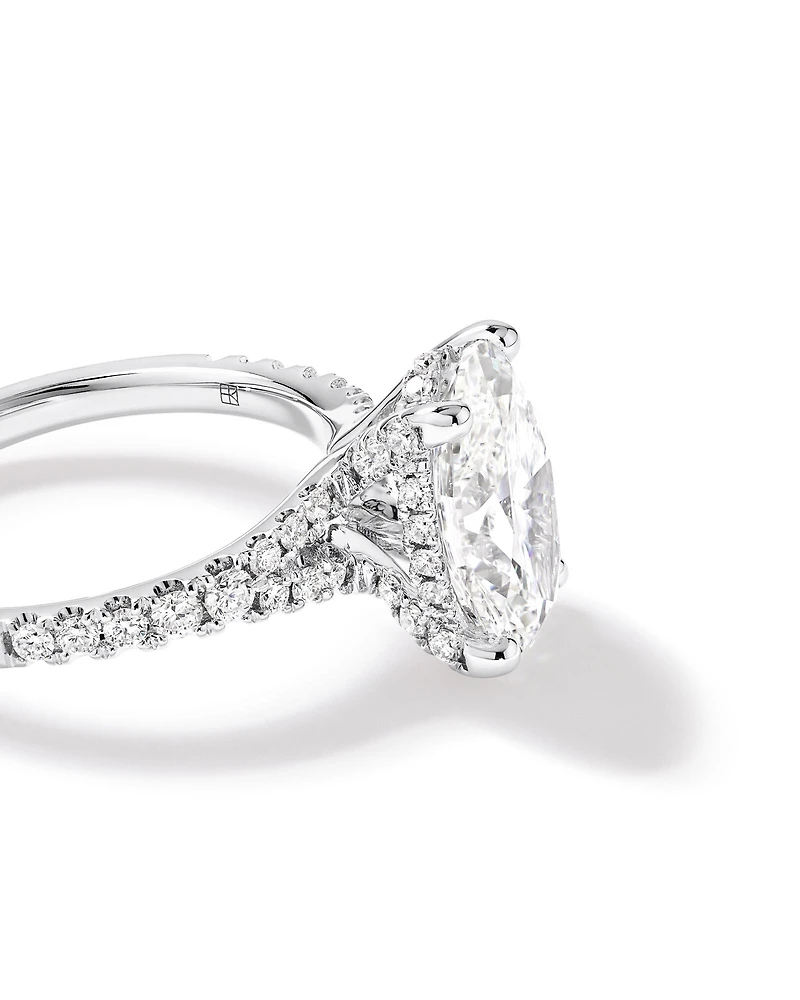 Bague de fiançailles en or blanc 18 carats avec diamant de laboratoire taille ovale de 3,50 carats