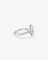 Bague de fiançailles en or blanc 18 carats avec halo de diamants taille poire de 3,60 carats