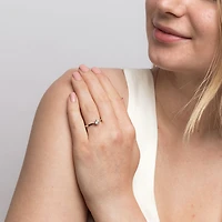 Bague de fiançailles en or blanc 14 K à diamant solitaire totalisant 0,5 ct
