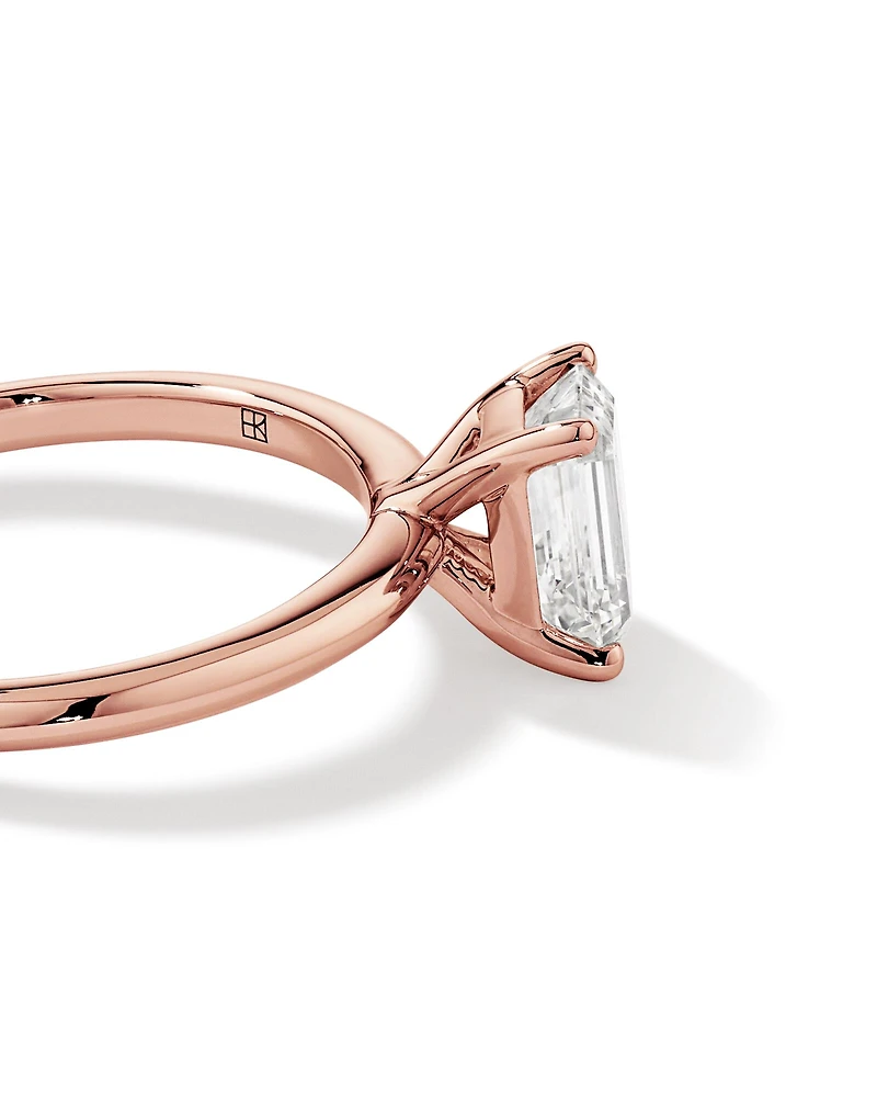 Bague de fiançailles solitaire en diamant cultivé en laboratoire TW taille émeraude de 1,25 carat en or rose 14 carats