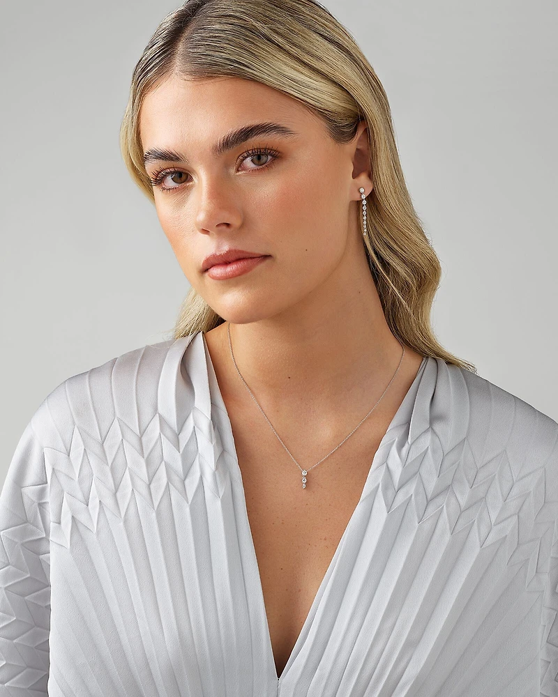 Collier à Gouttes Graduées avec 0,28 carat TW de diamants en or blanc 18kt