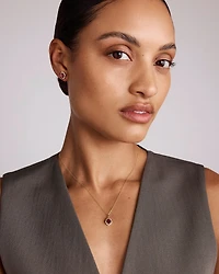 Collier pendentif halo en or jaune 10 kt avec rubis créé taille ovale et diamants