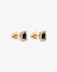 Boucles d'Oreilles Clous Halo en Pierre Précieuse Saphir Bleu Taille Émeraude et 0,10 Carat TW Diamant en Or Jaune 10 kt