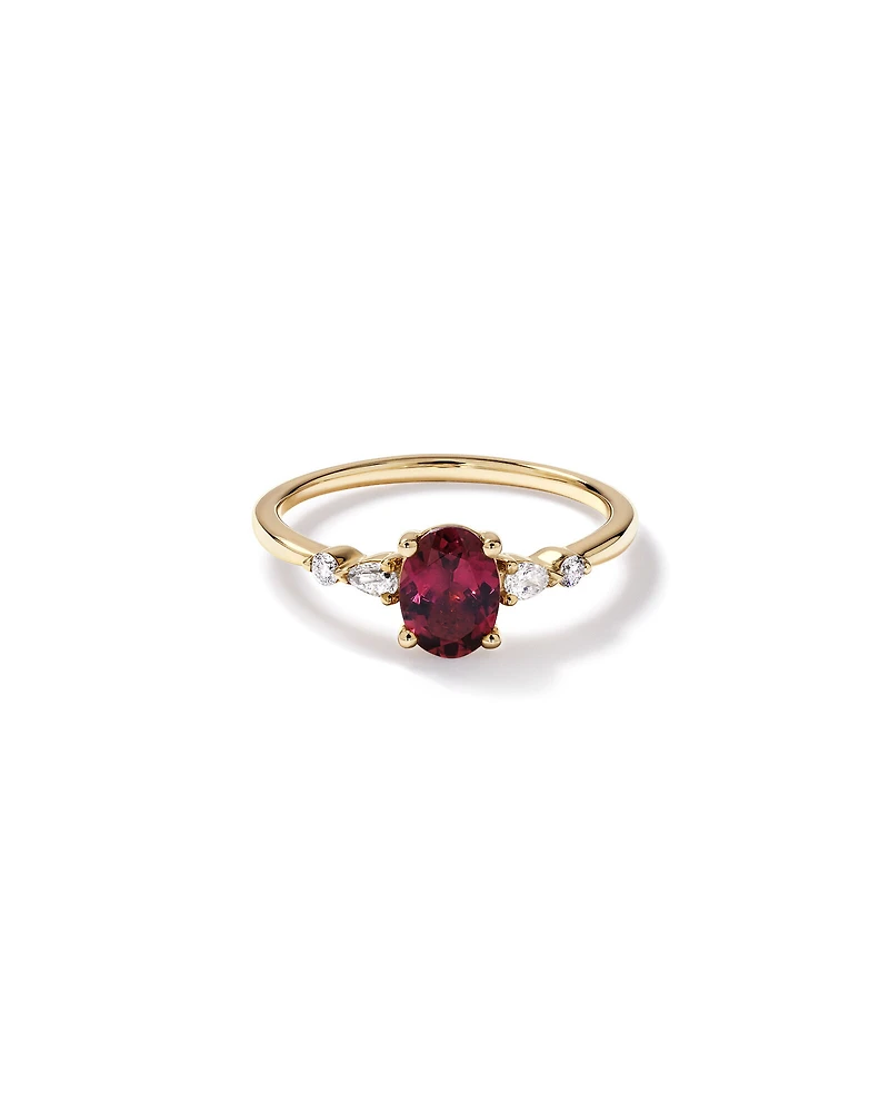 Bague Scatter avec Tourmaline Rose Ovale et 0,10 Carat PT de Diamants en Or Jaune 10 carats