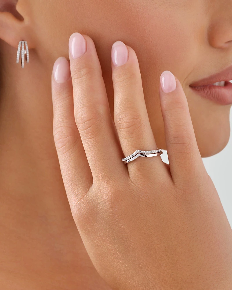 Bague Chevron Sertie de Diamants en Argent Sterling