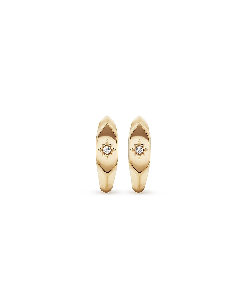 Boucles d'oreilles créoles chevalière avec accent d'étoile en diamant en or jaune 10 carats