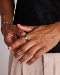 0,06 carat TW Bague de mariage 8 mm avec diamant noir en tungstène