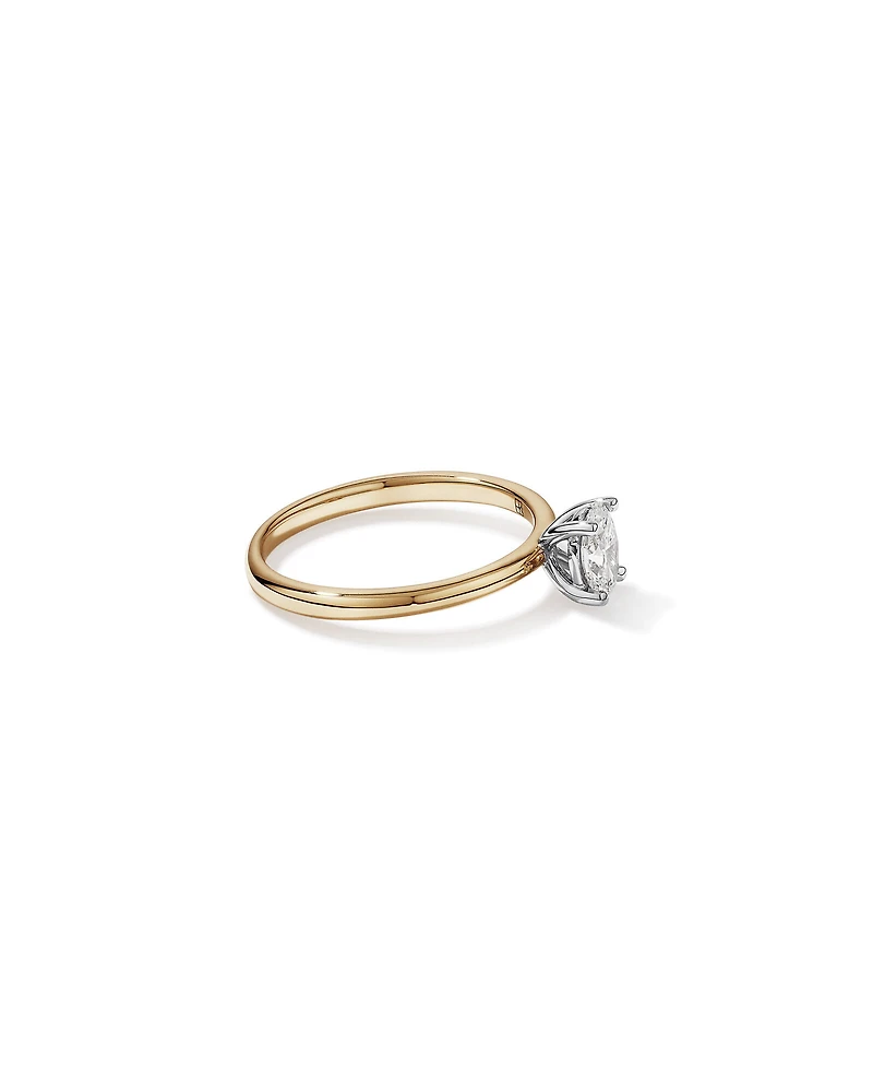 Bague solitaire en diamant canadien ovale 0,50 carat poids total en or jaune et blanc 18 kt