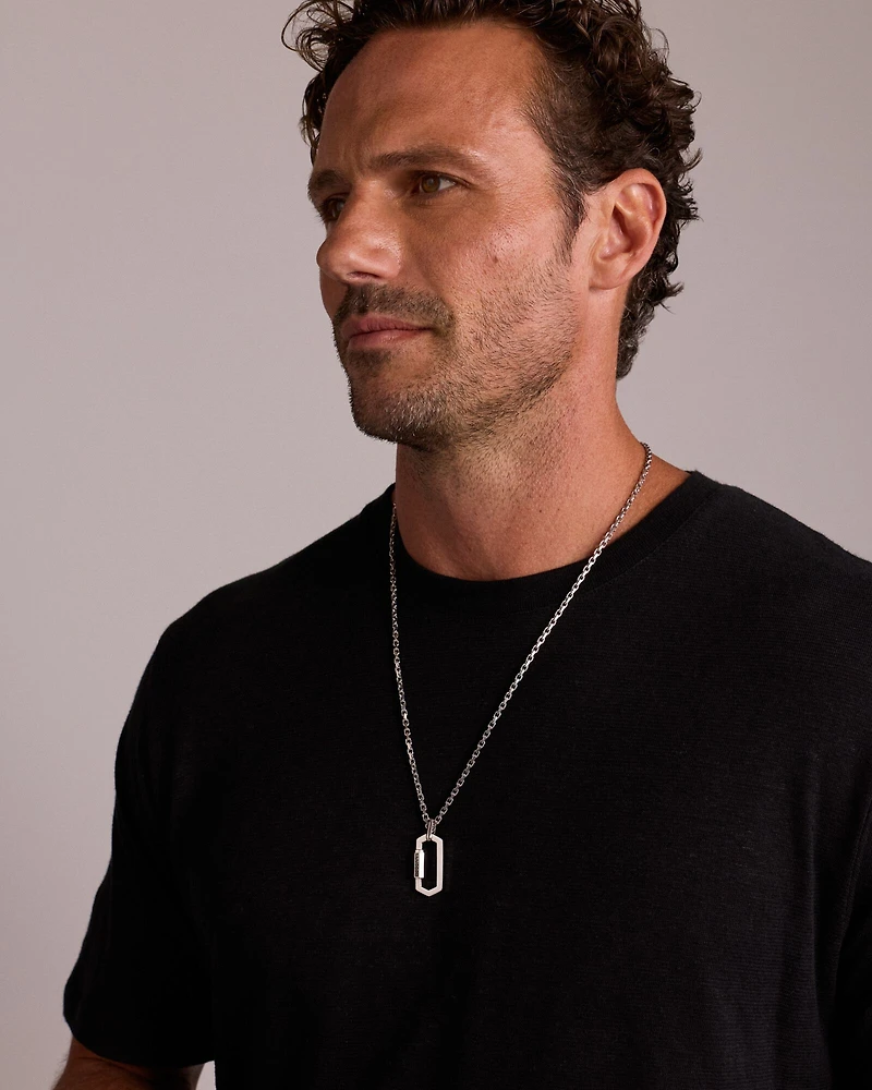 Pendentif pour hommes avec diamants noirs sur chaîne épaisse en argent sterling