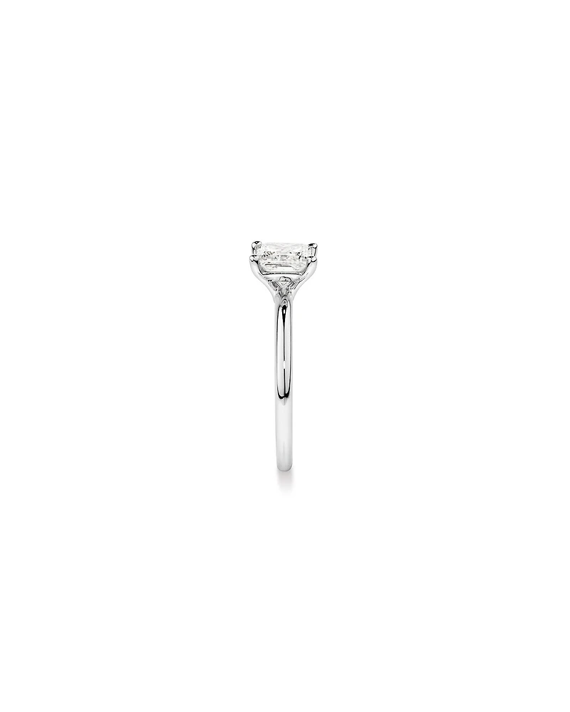 Bague De Fiançailles Solitaire En Diamant De Laboratoire De Taille Princesse De 1,25 Carat Poids Total En Or Blanc 14 Carats