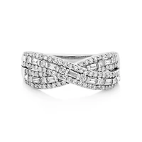 Bague en or blanc 10 K avec diamants totalisant 0,50 ct
