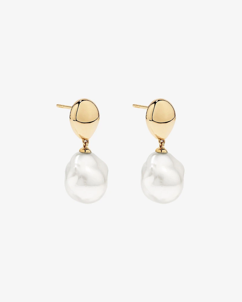Boucles d’oreilles goutte avec perles baroques d’eau douce cultivées en or jaune 10 carats