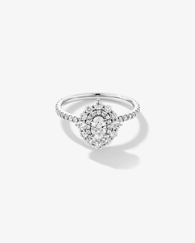 1,04 Carat Poids Total Bague De Fiançailles En Diamant Coupe Ovale Avec Halo Fantaisie, En Or Blanc 14 Ct