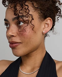 Boucles d’oreilles diamant solitaire cultivées en laboratoire 0,65TW en or blanc 10kt