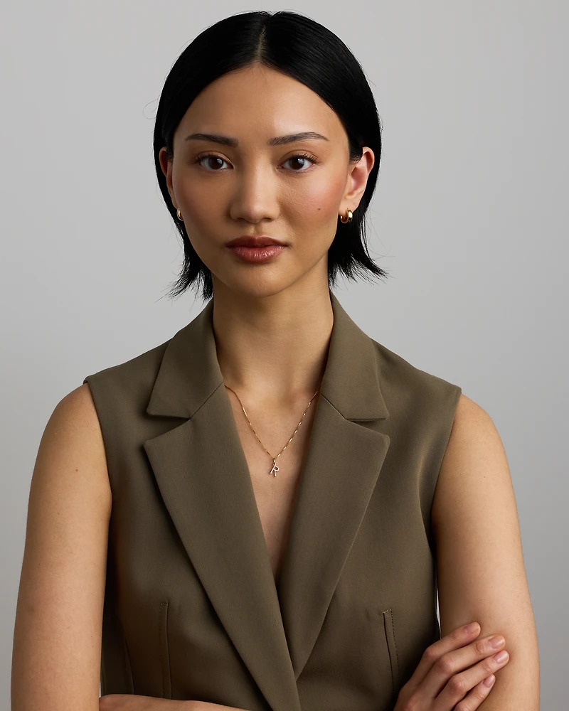 Pendentif initiale lettre R en diamant en or jaune 10 carats