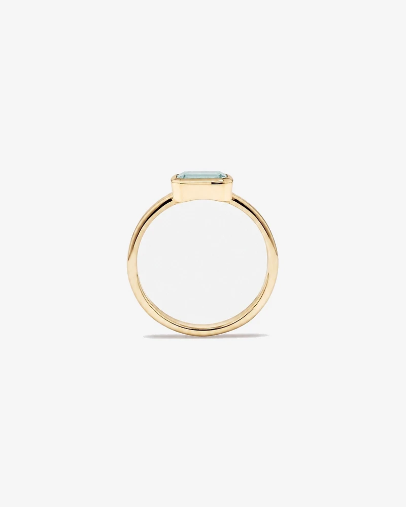 Aquamarine Bezel Ring 10kt Yellow Gold