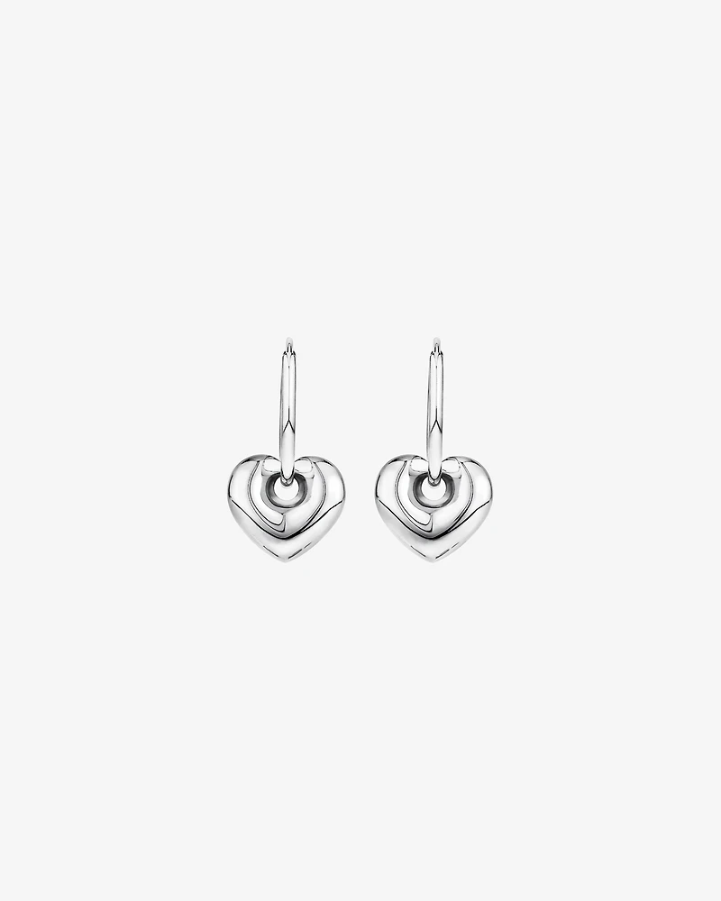 Boucles d’oreilles dormeuses avec breloque cœur en argent sterling